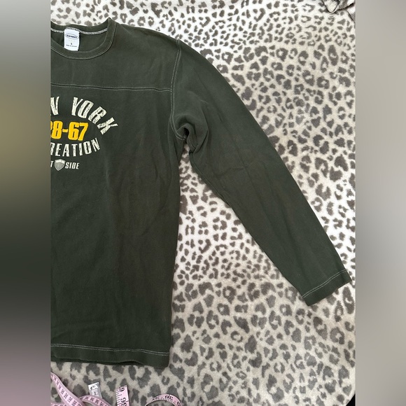 2004 Old Navy Cotton Long Sleeve Graphic Top in Green Size Large Men’s - Picture 7 of 17